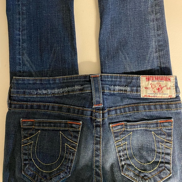 Blue jeans - Picture 2 of 4